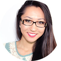 Daisy Jing is a finance expert and popular skin care vlogger