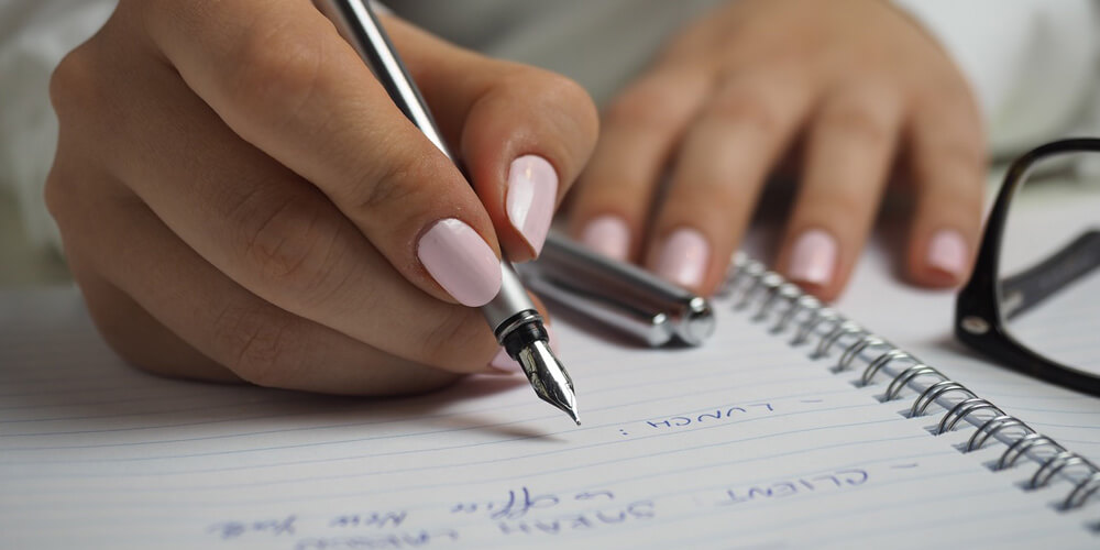 In order to be a productive stay at home mom, always set a schedule or priority list