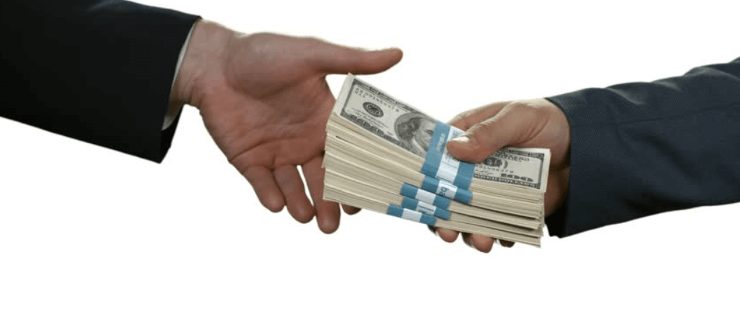 Freelancer should charge per project not per hour.