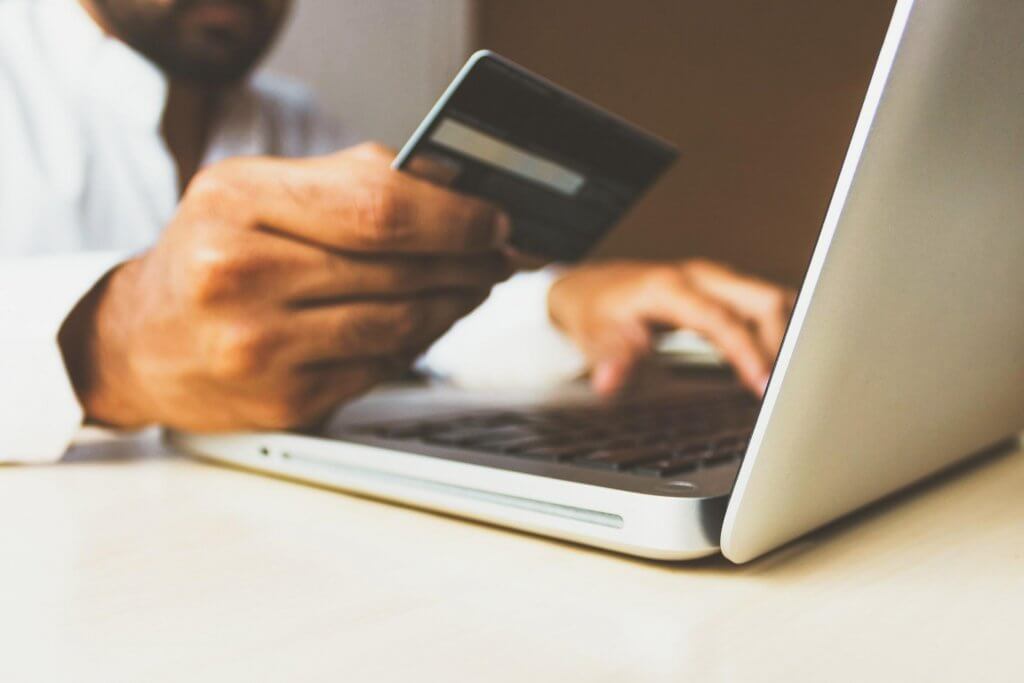 credit-card-avoid-financial-issues