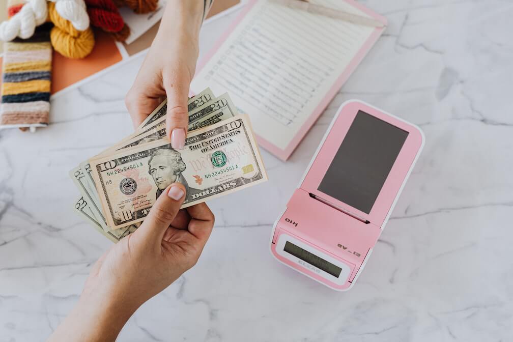 Applying for a small business loan. Photo by Karolina Grabowska