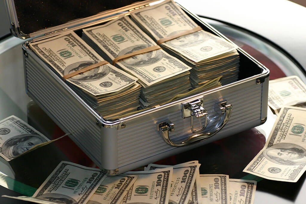 Track your cash flow and receivables. Photo by Pixabay